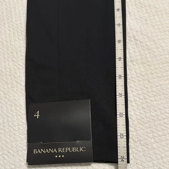 Banana Republic- CLASSIC SUIT BLAZER/Wms size: 4/ Black/ Semi-fitted/ NEW w/ tag - Picture 11 of 15